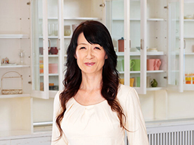 一度食べたら病みつき　五十路のおふくろの味　８時間　サンプル画像03